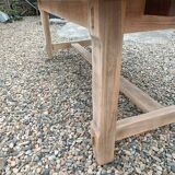 Farm table