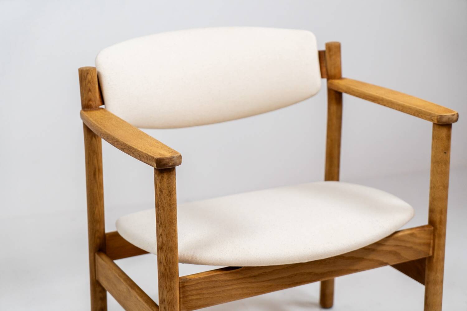 Fauteuil de Jørgen Bækmark pour FDB Møbler (Danemark, années 1960).