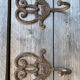 Lot de 4 patères anciennes en fer forgé