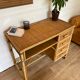 Vintage rattan and woven wicker desk with 4 drawers – Centrepiece – Style