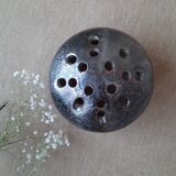 Sandstone flower pick