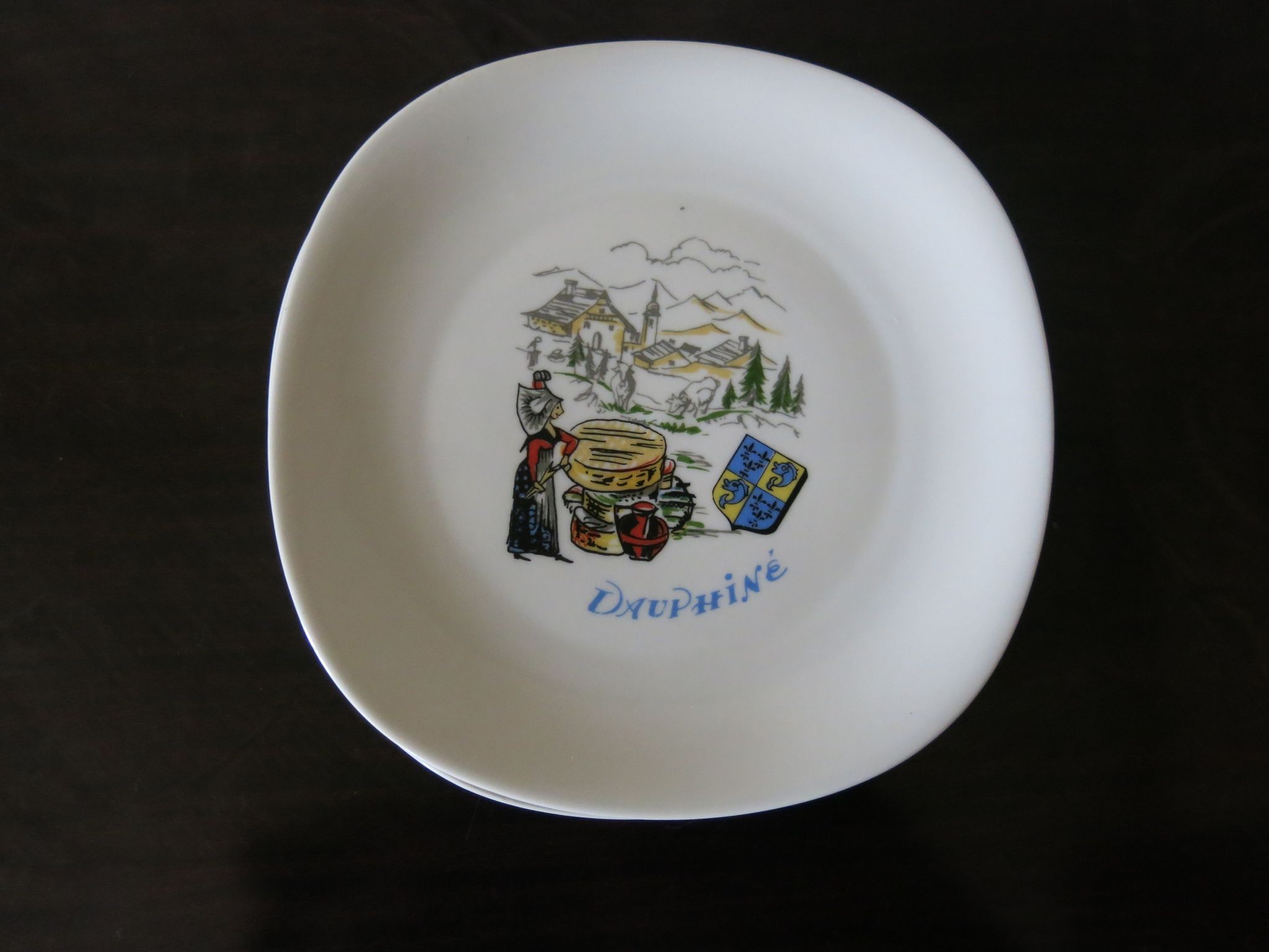 7 assiettes à fromage en haute porcelaine berry