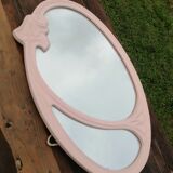 Oval mirror in pink cast iron layette
