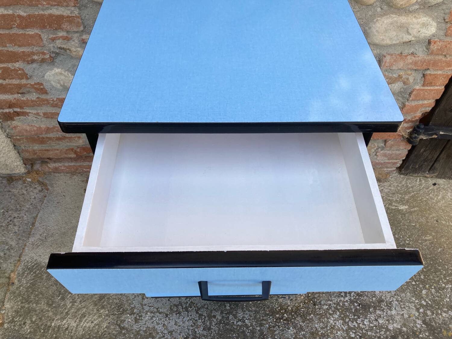 Formica base cabinet