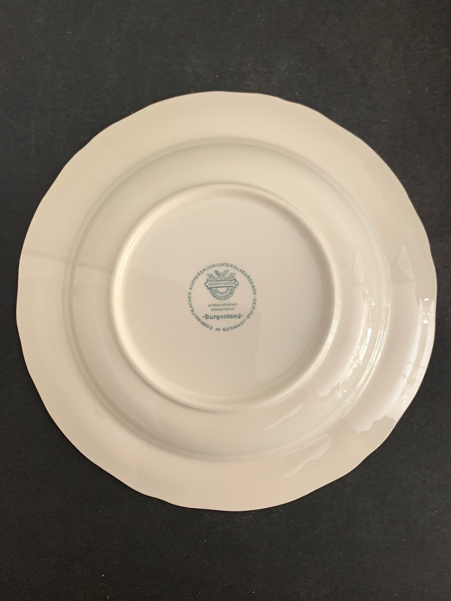 6 hollow plates Villeroy and Boch, red Burgenland model