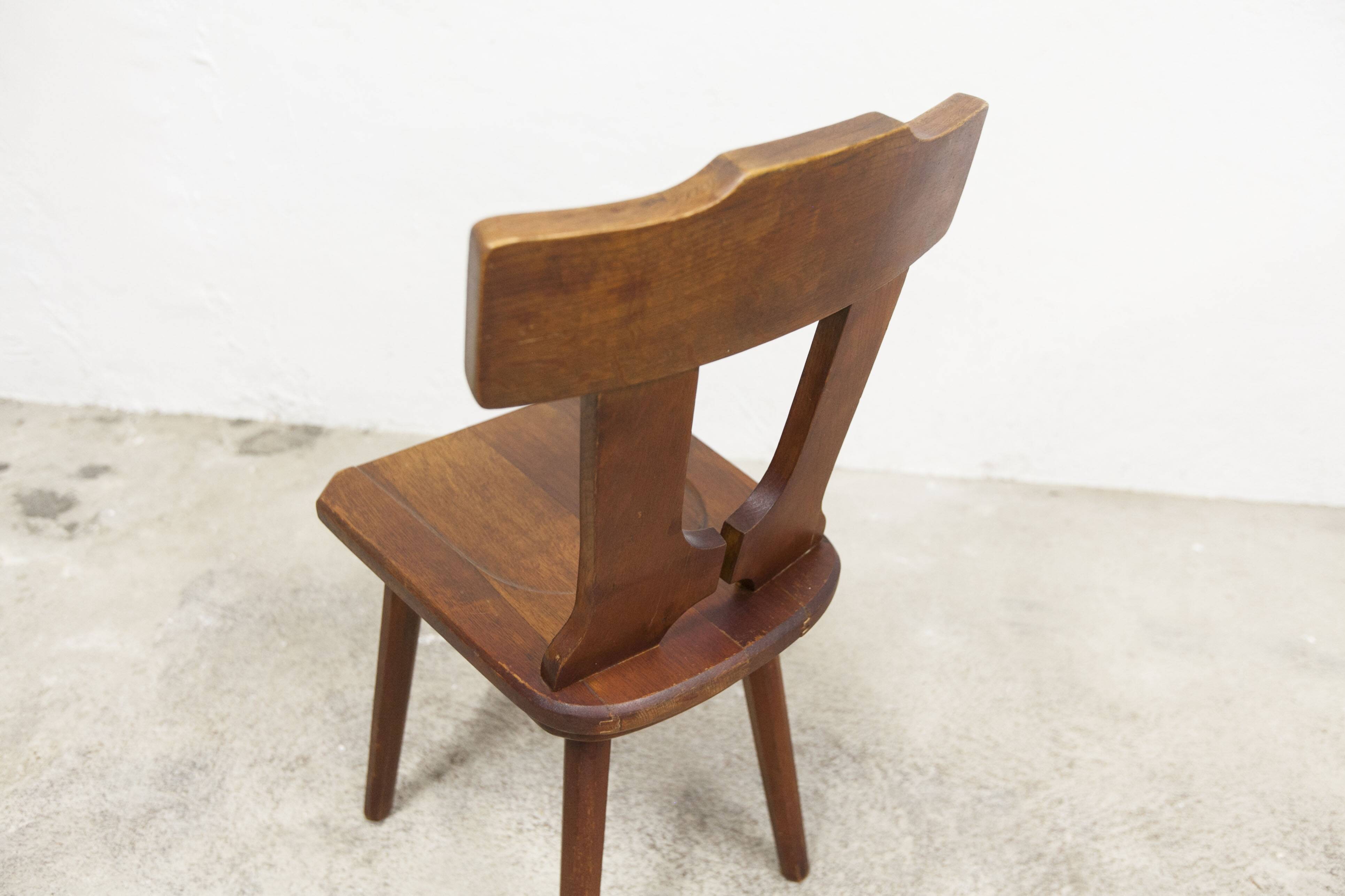 Chaise brutaliste 1960 bois massif