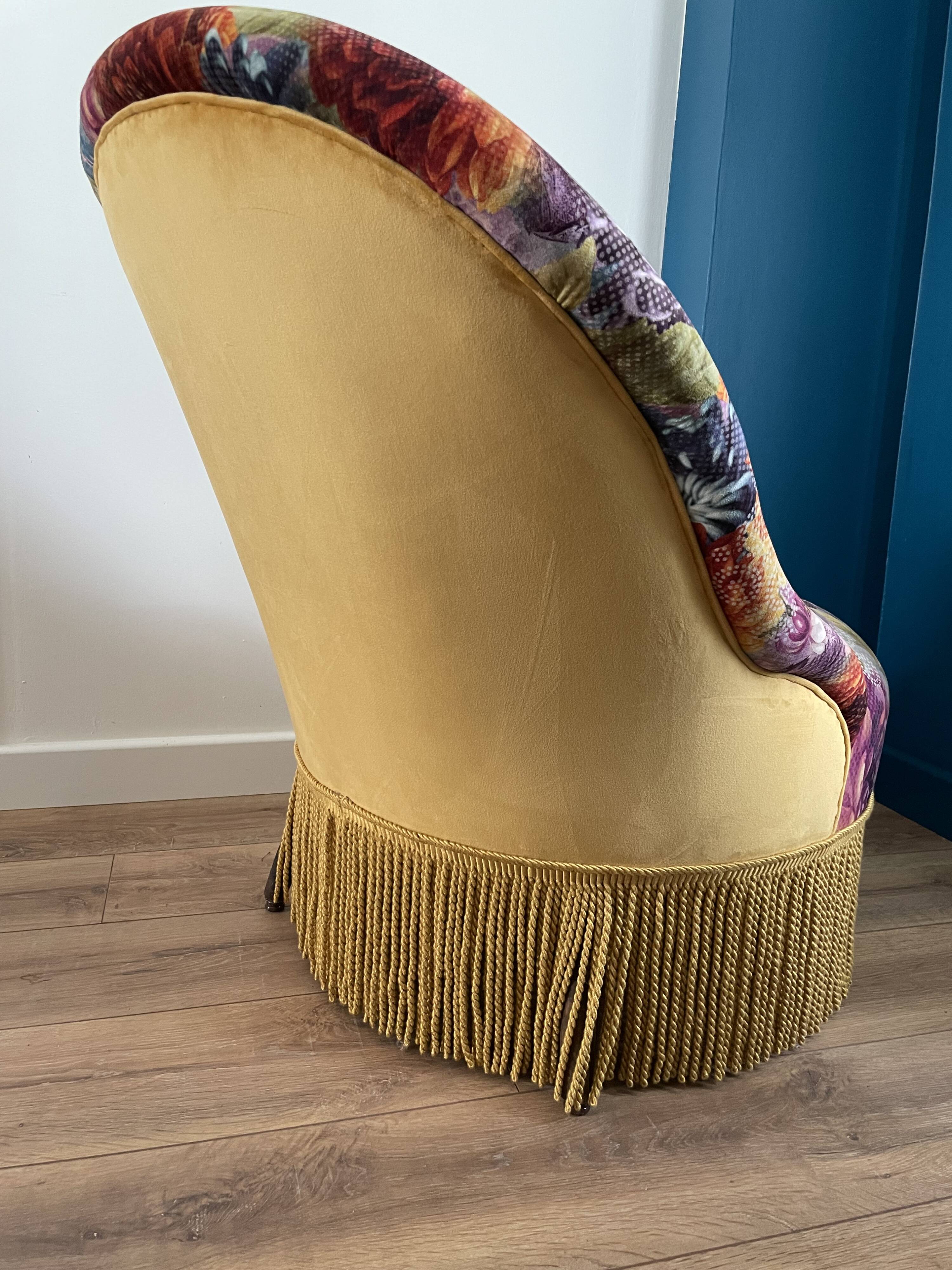 Humpback fireside chair