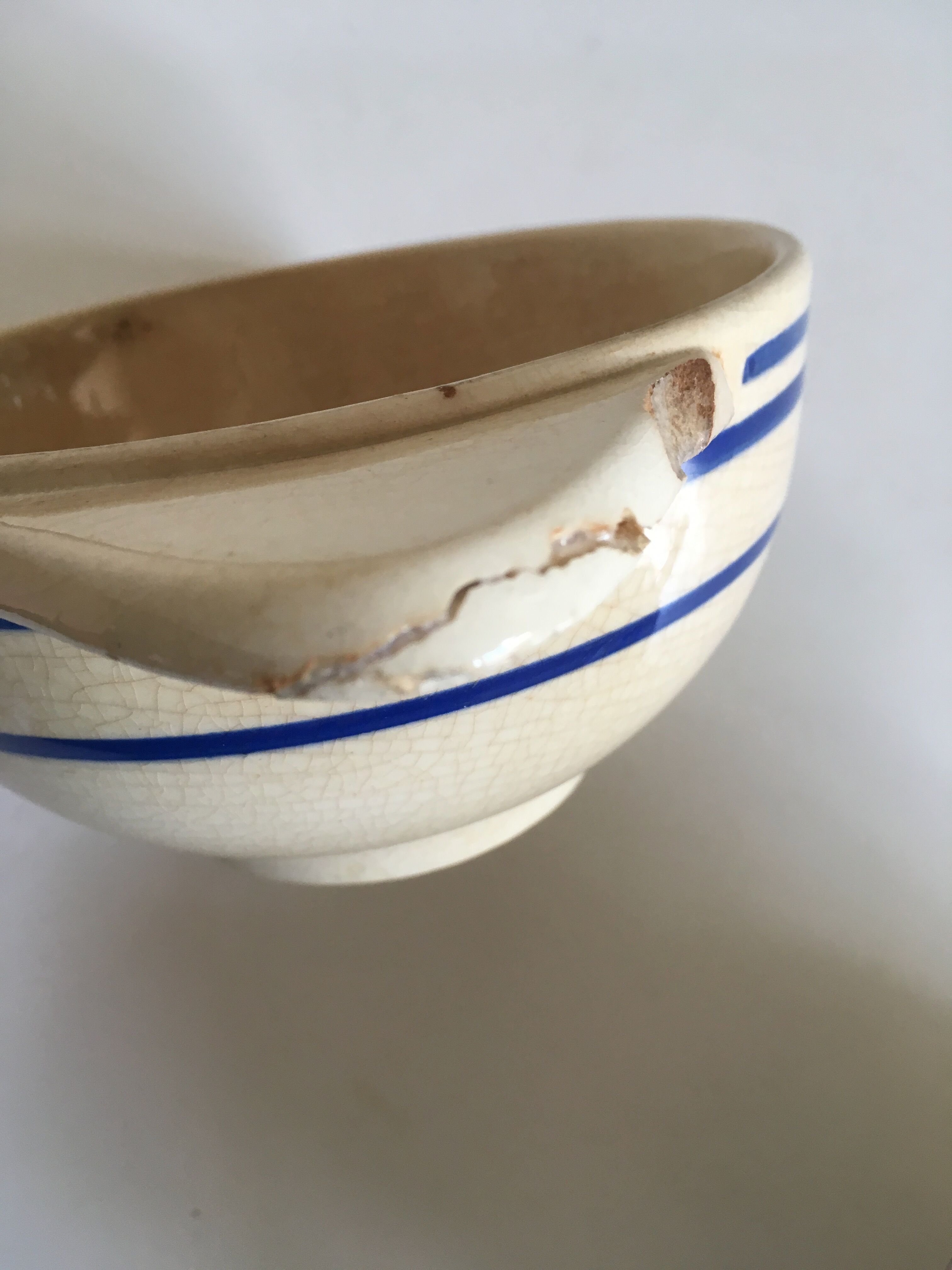 Gien pair of weak bowls 1910