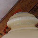 Space age suspension in opaline