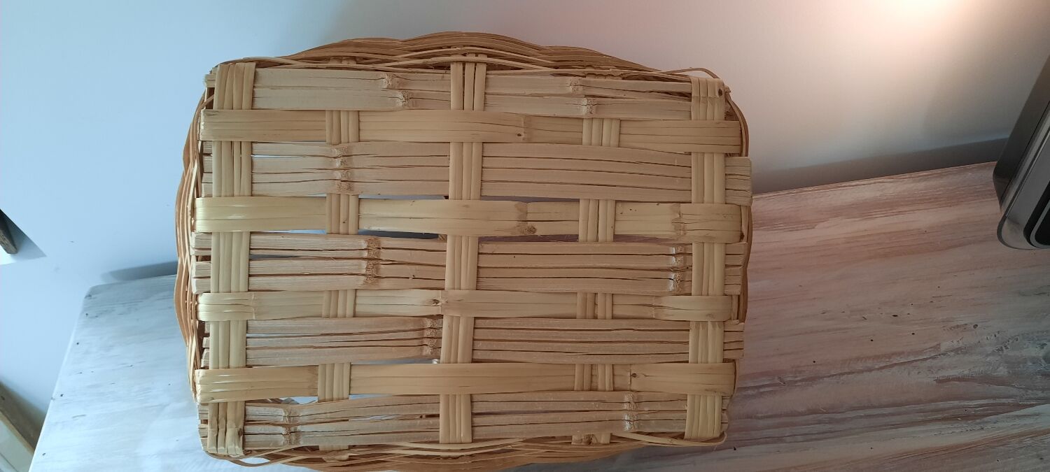 Wicker basket