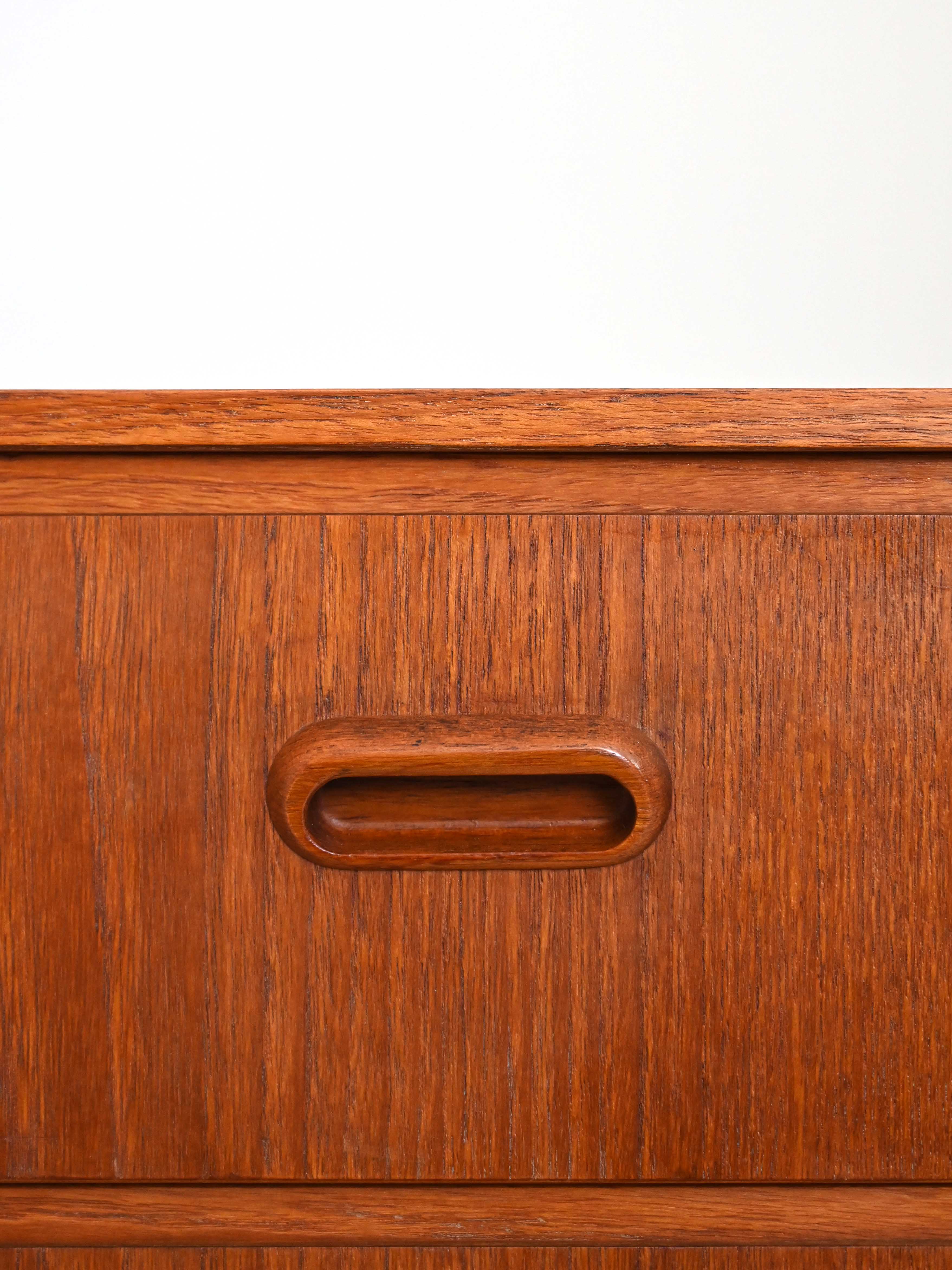 Commode en teck scandinave
