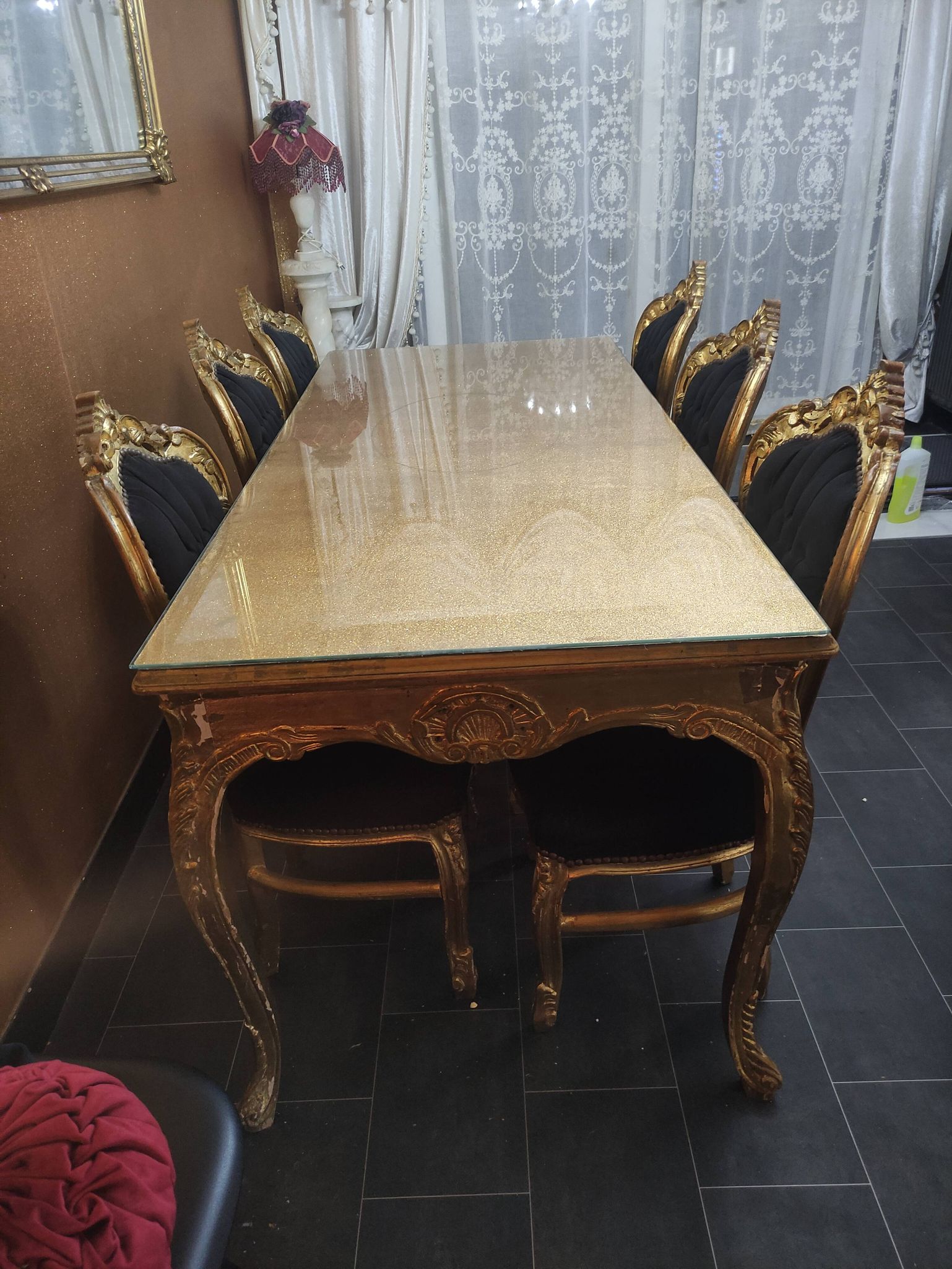 Table + 6 baroque chairs