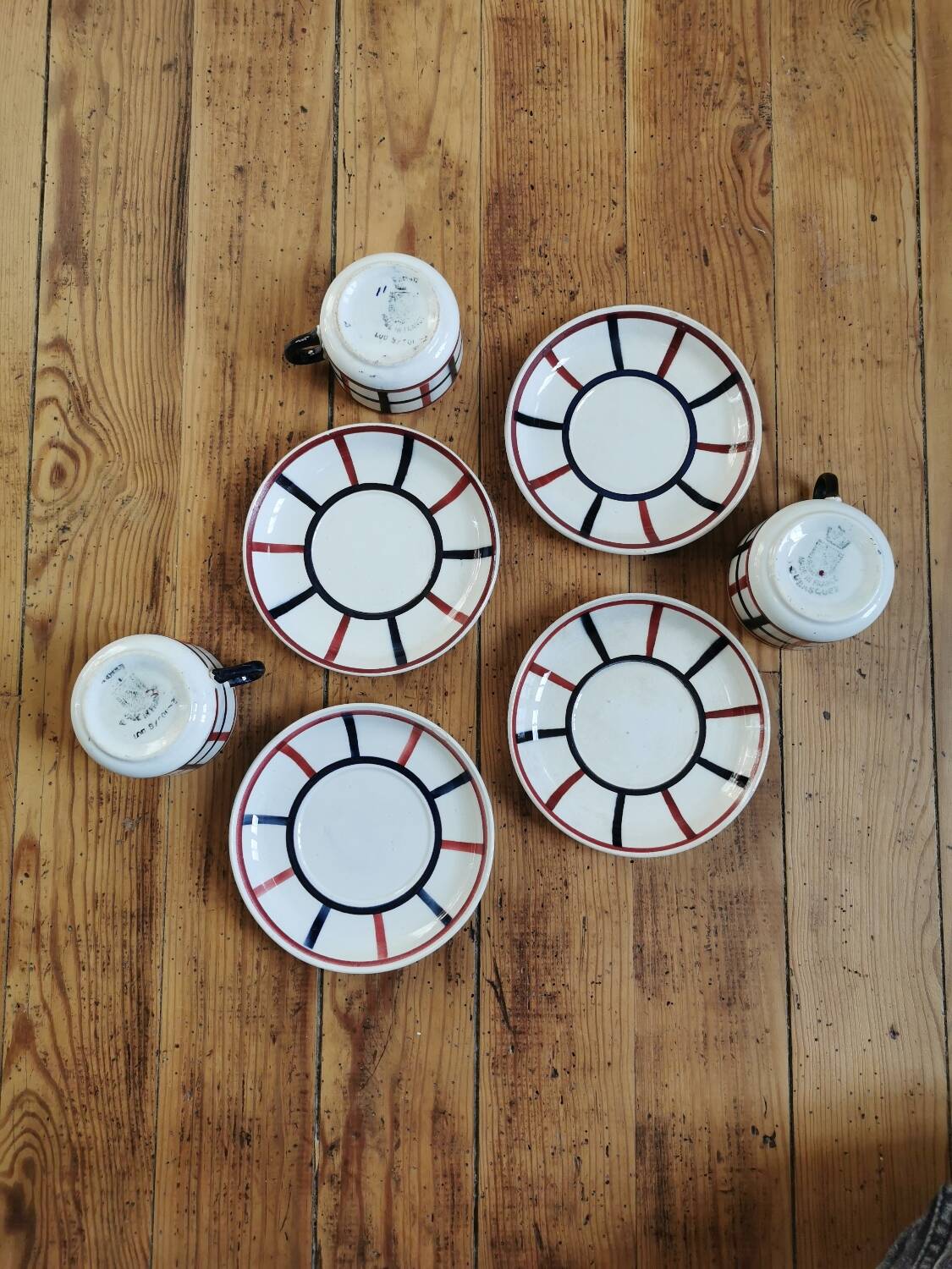 Old St Amand cups, Lou Basquez