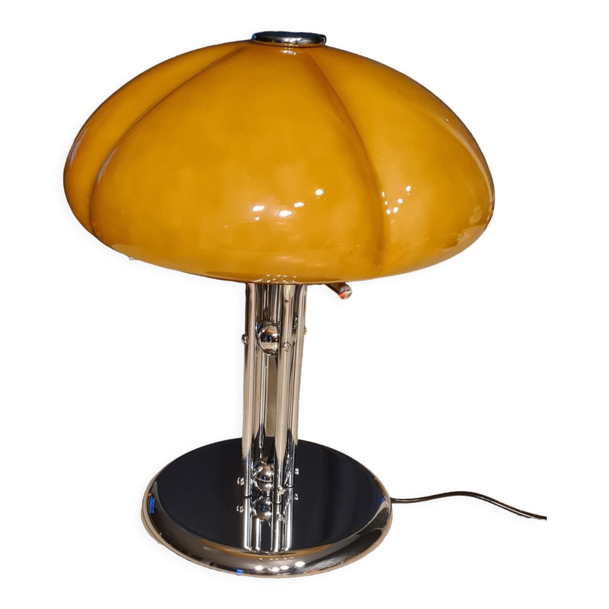 Lamp in style, guzzini, and other 35x30 mount in led