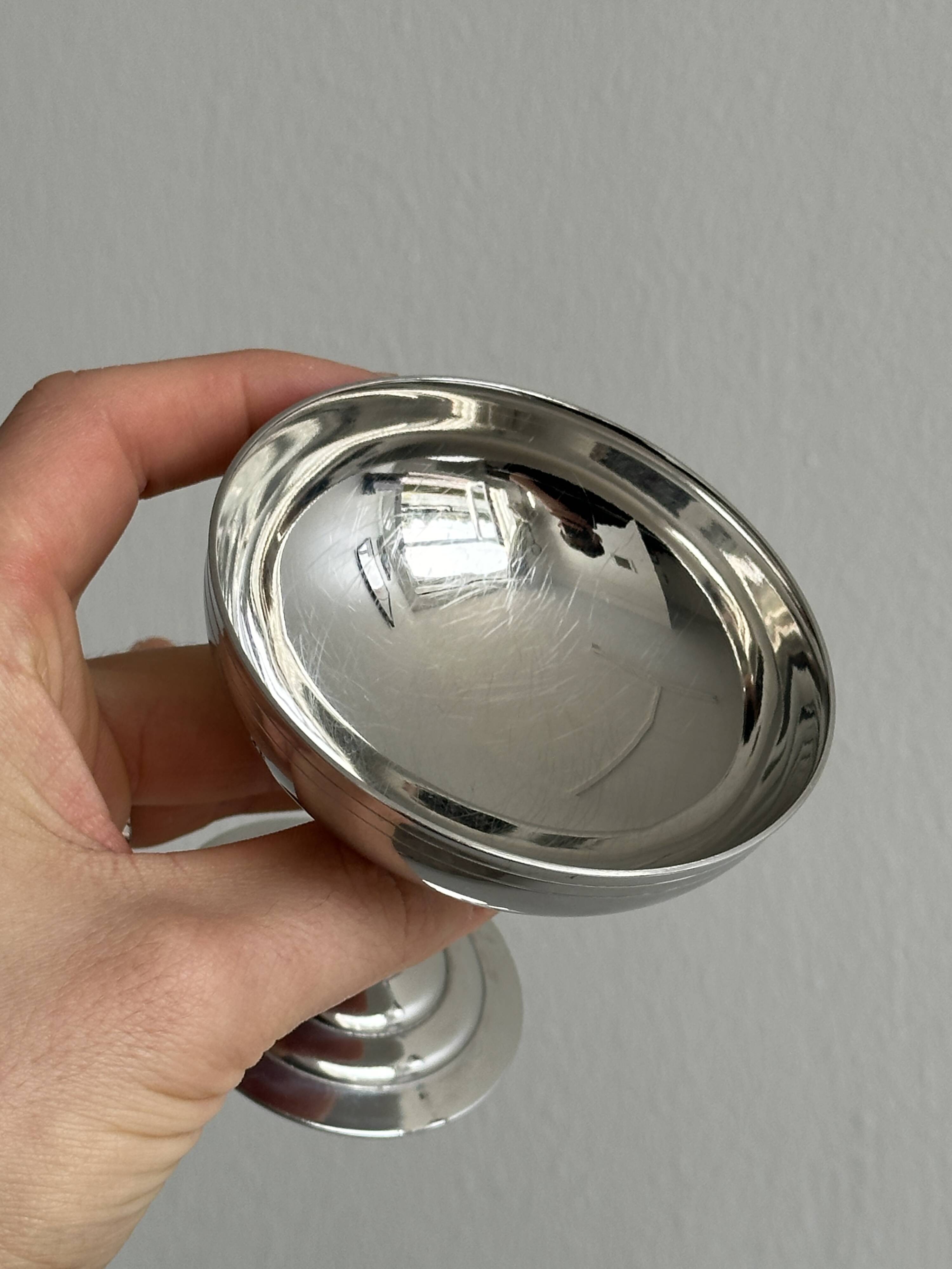 8 Letang Remy stainless steel footed cups