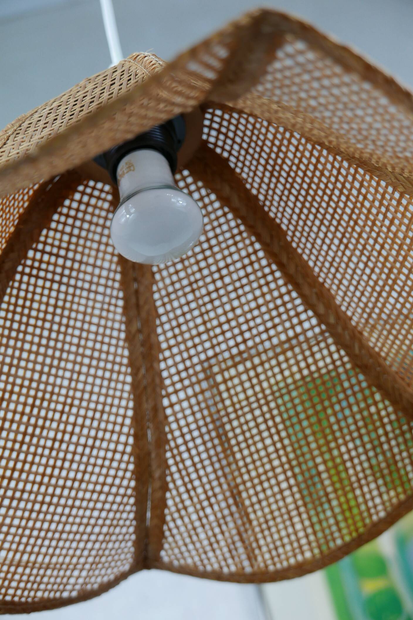 Rattan pendant light