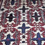 Ancien tapis d'orient. 280 x 178 cm.