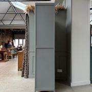 Armoire parisienne grise (rénovée)