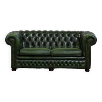 Very beautiful green leather English Springvale Chesterfield sofa, spacious 2-seater