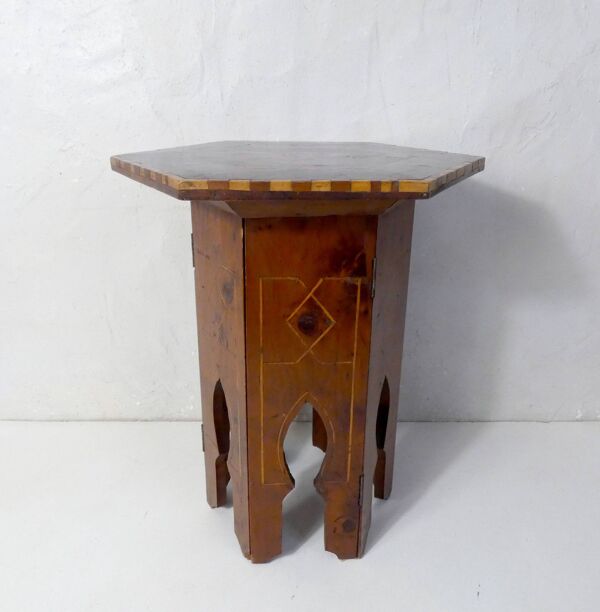 ancienne table orientale pliante