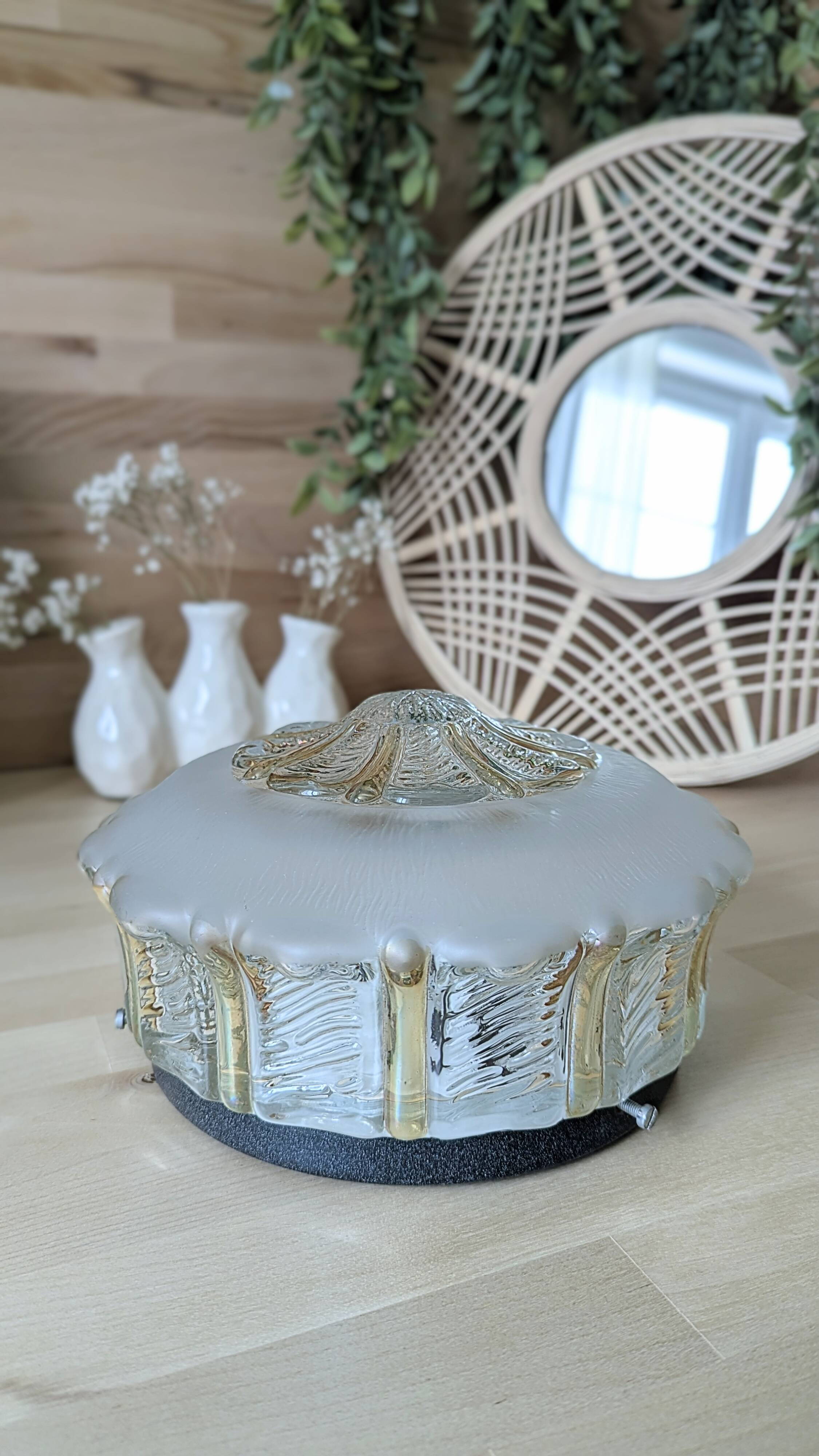 1960s ceiling light (L-0241)