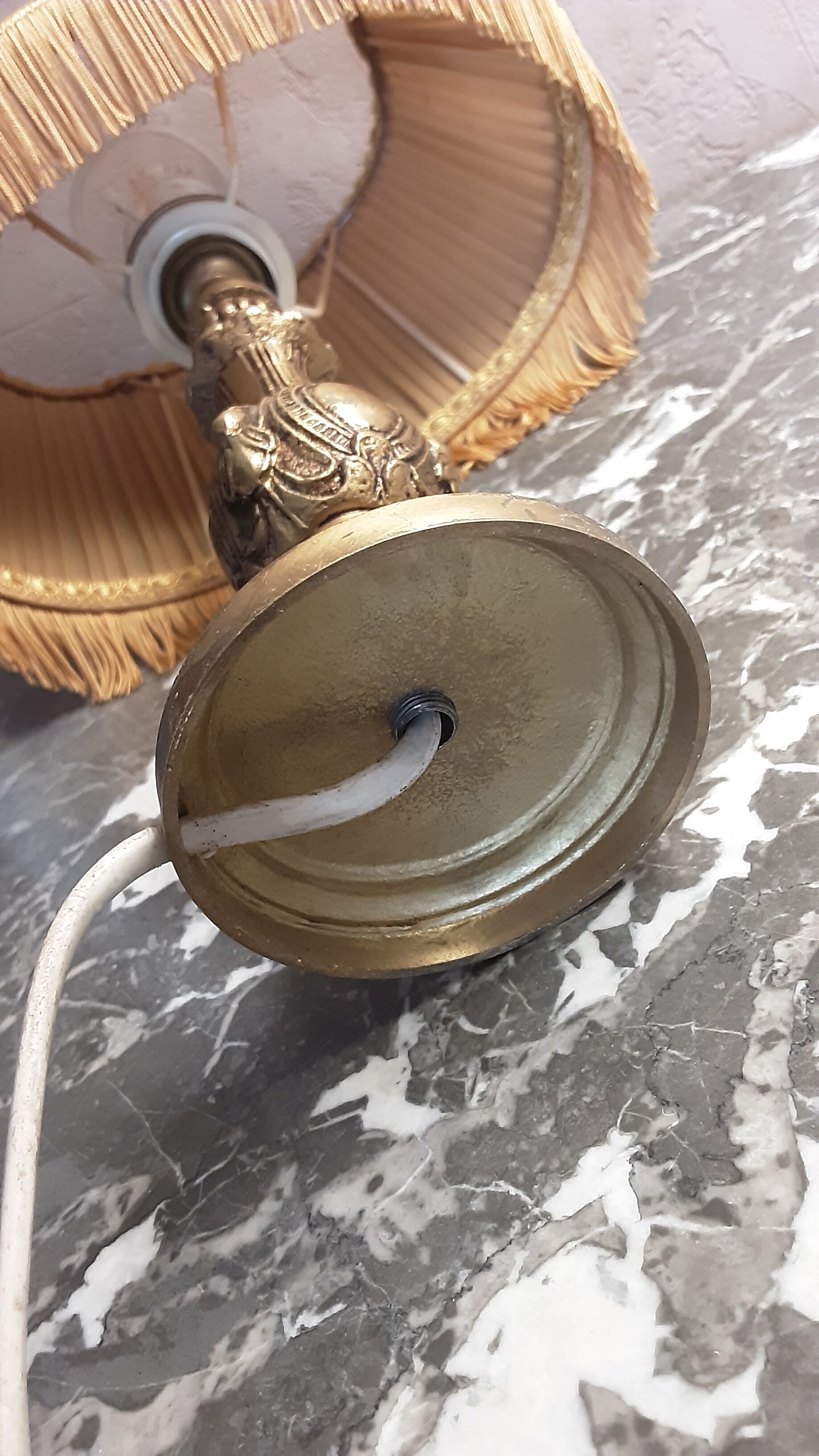 Bronze foot bedside lamp - old