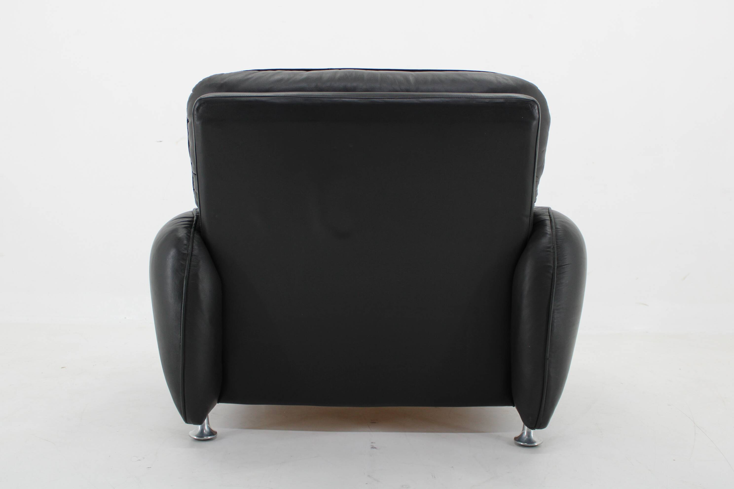 1970s Italian Armchair in Black Leather
