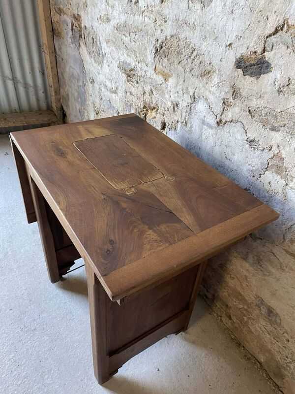Petite table ancienne en noyer avec rallonge – bureau / desserte
