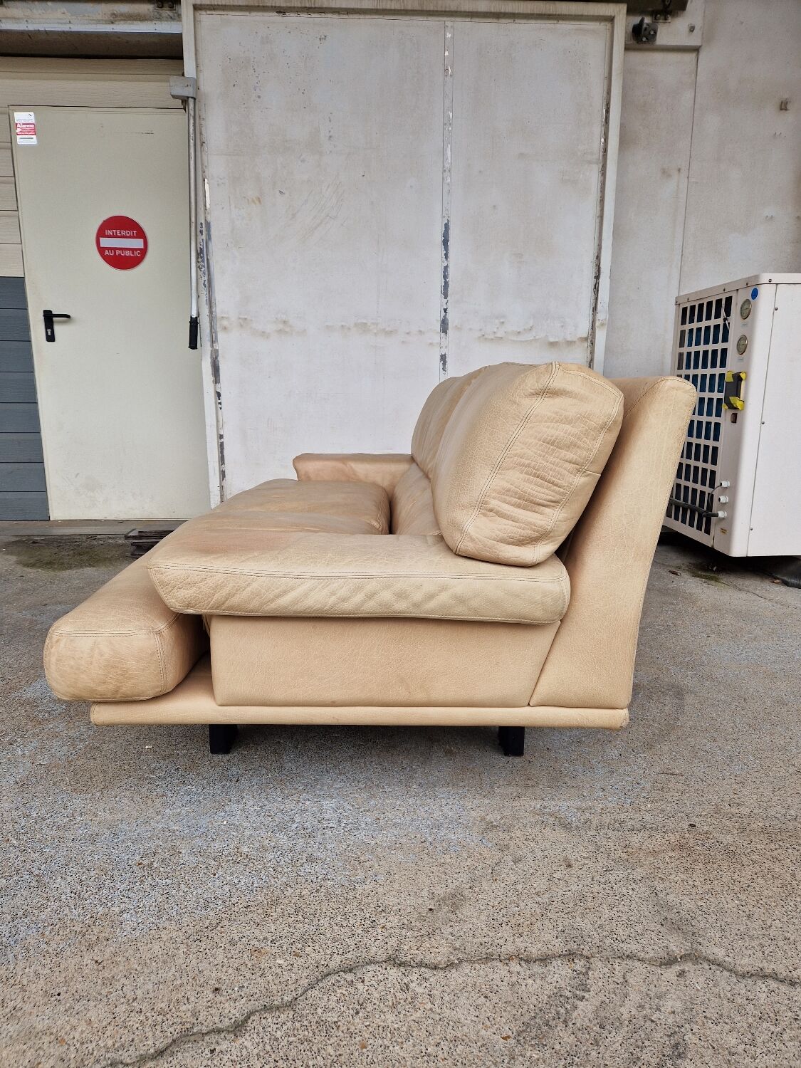 Salon vintage canapé et deux fauteuils