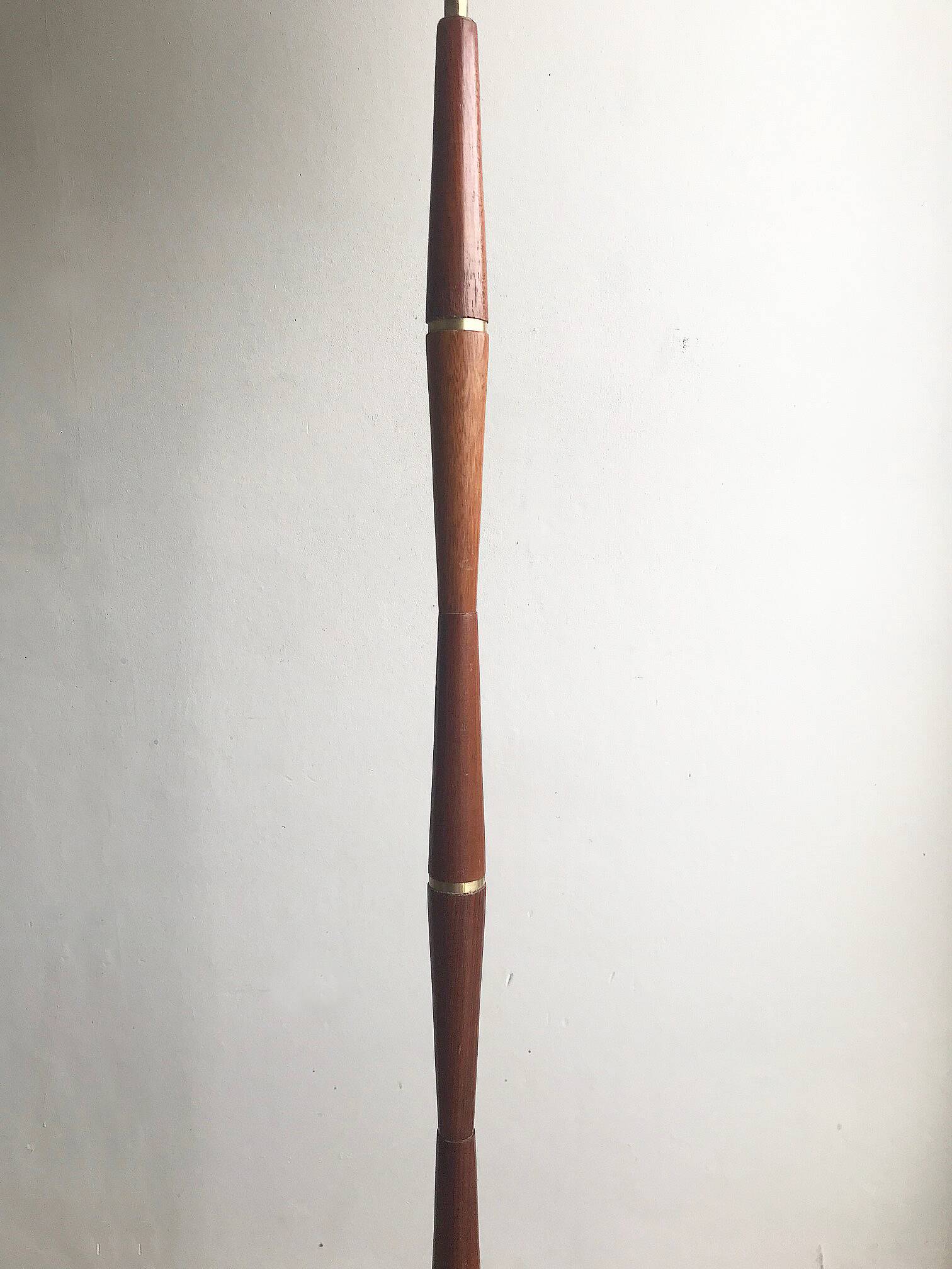 Scandinavian floor lamp in teak and brass - 1960
