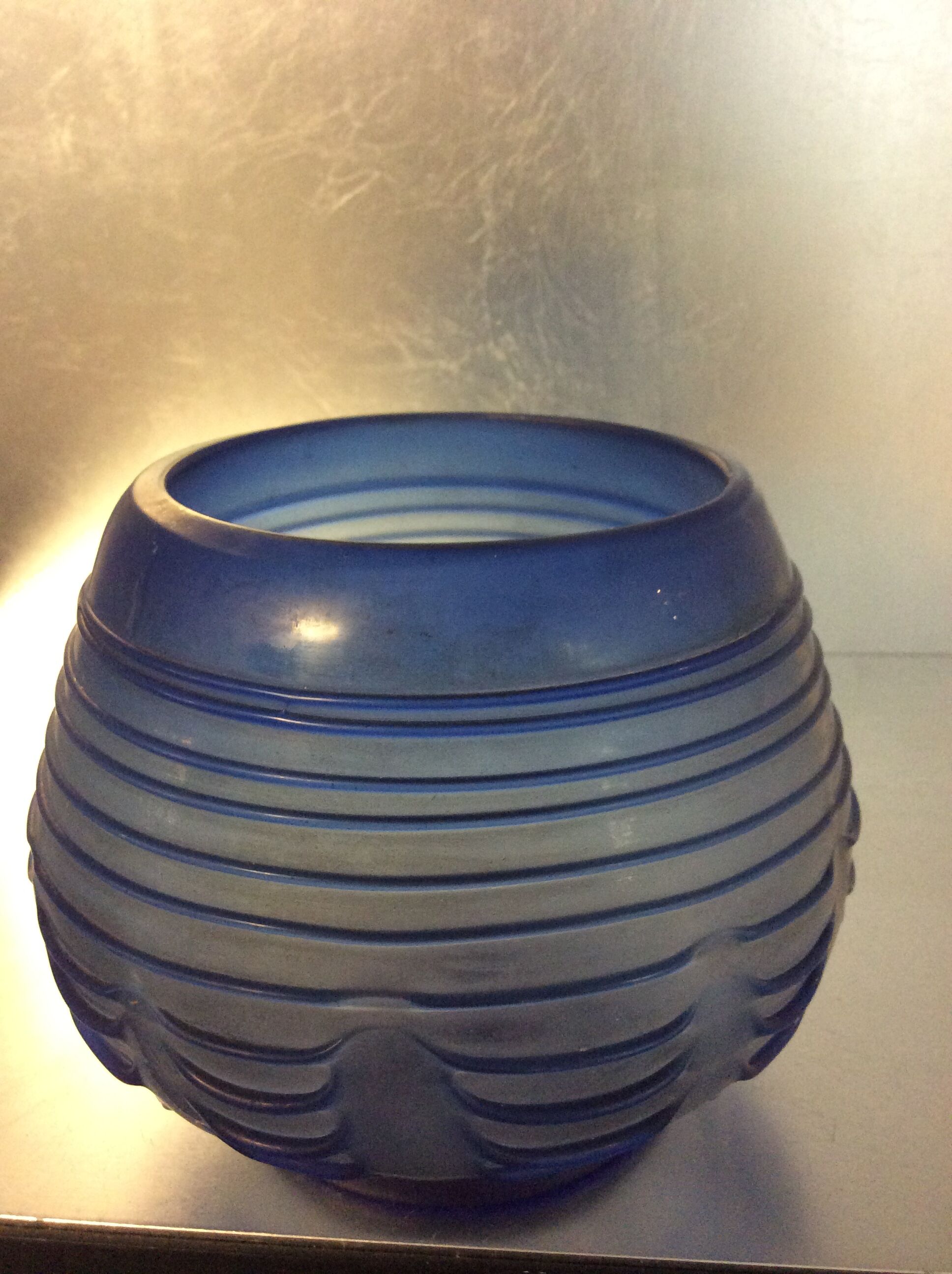 Vintage ball vase in glass paste