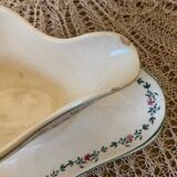 Longwy porcelain sauceboat, Blois model