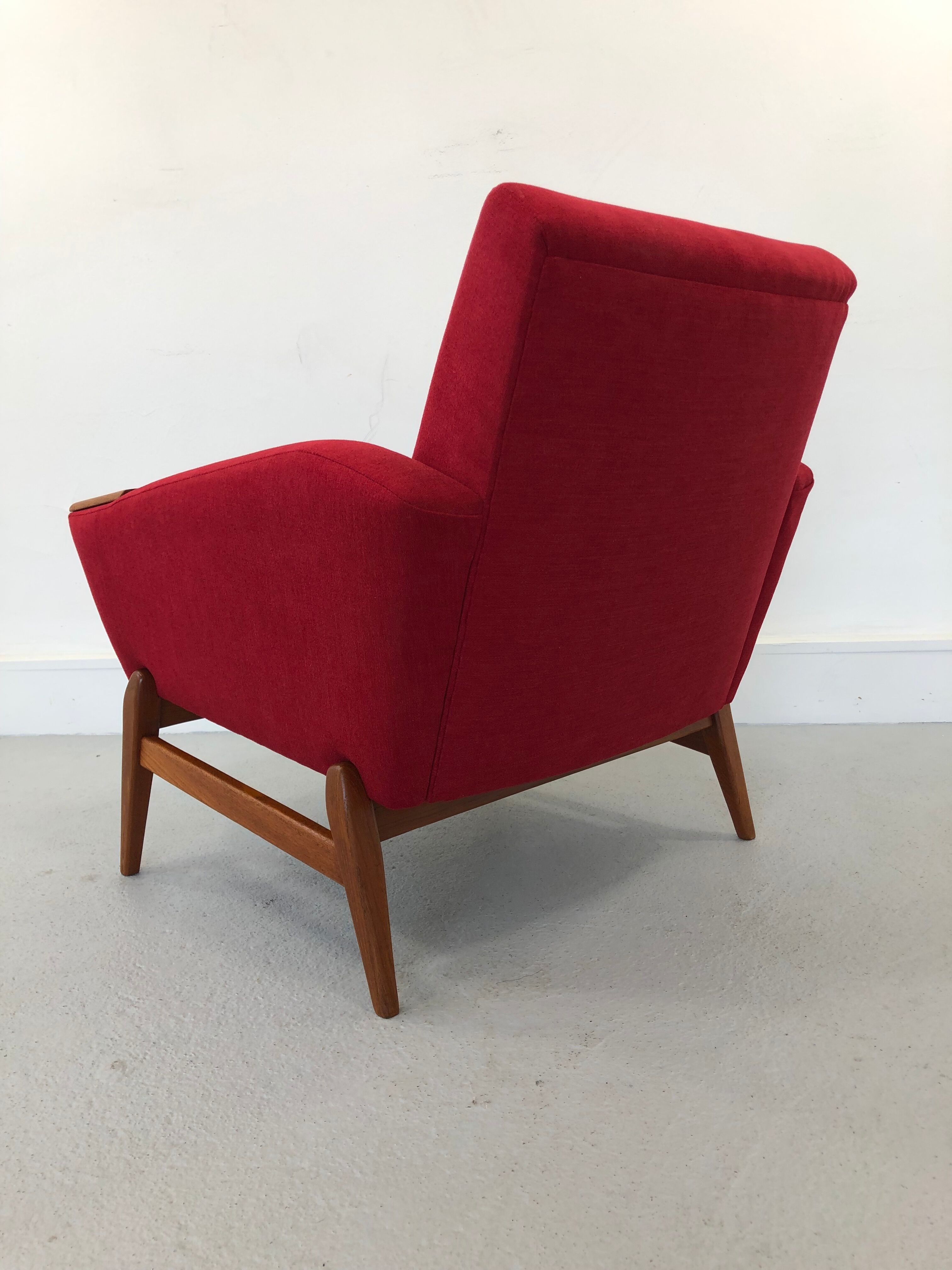 DANISH DESIGN ARMCHAIR IN WOOL & TEAK WOOD, 1970S