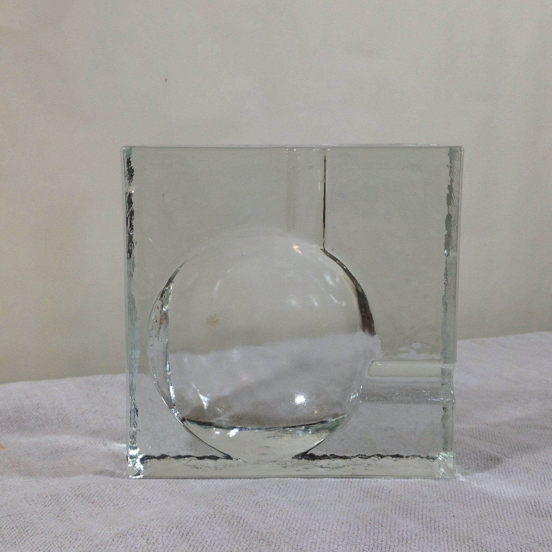 Cendrier "glaçon" années 70