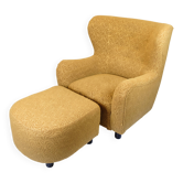 Armchair with ottoman - Over-upholstered - Patterned yellow fabric - Black legs - Danish design - 1940s style
