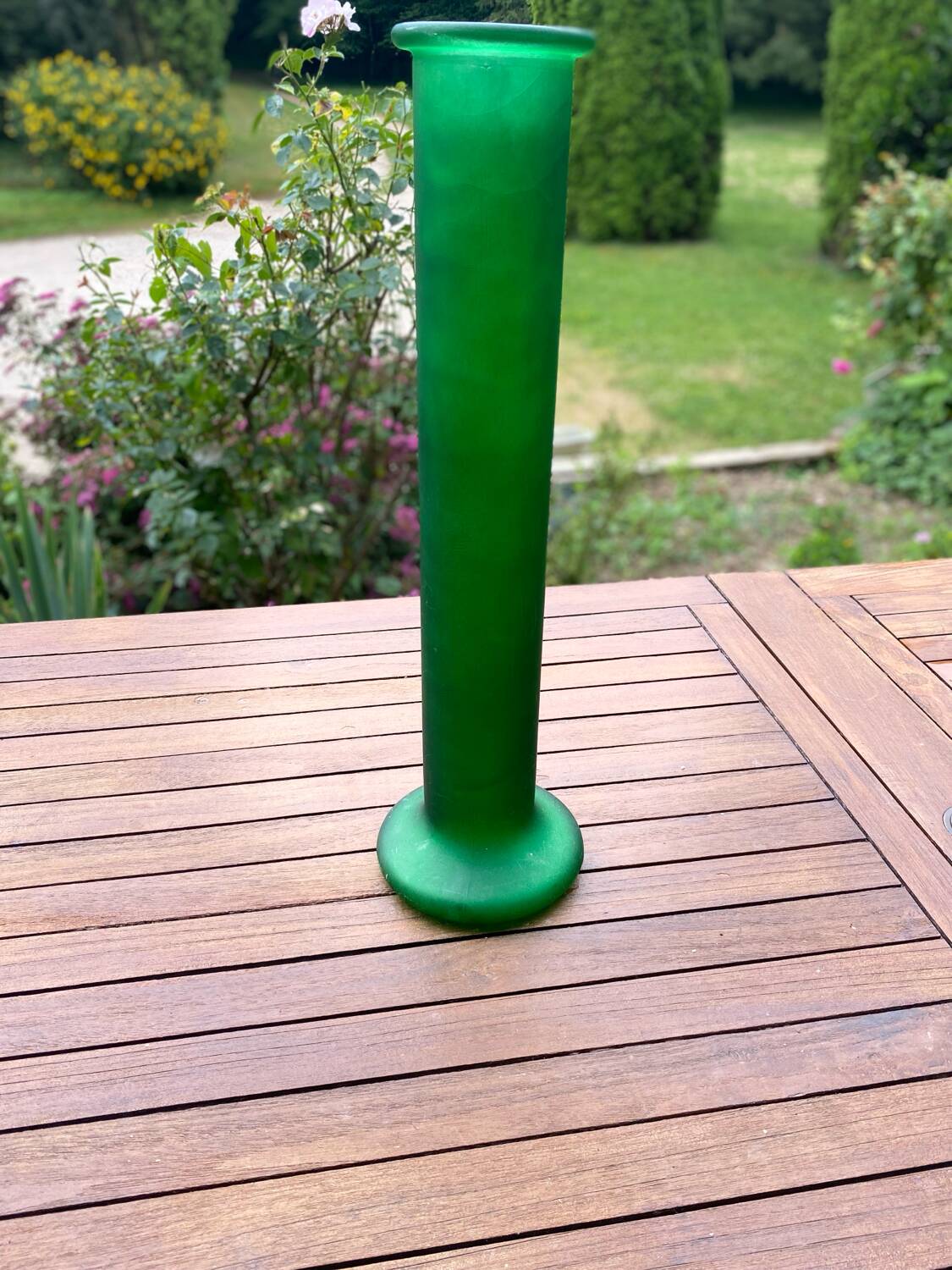 luminous glass vase