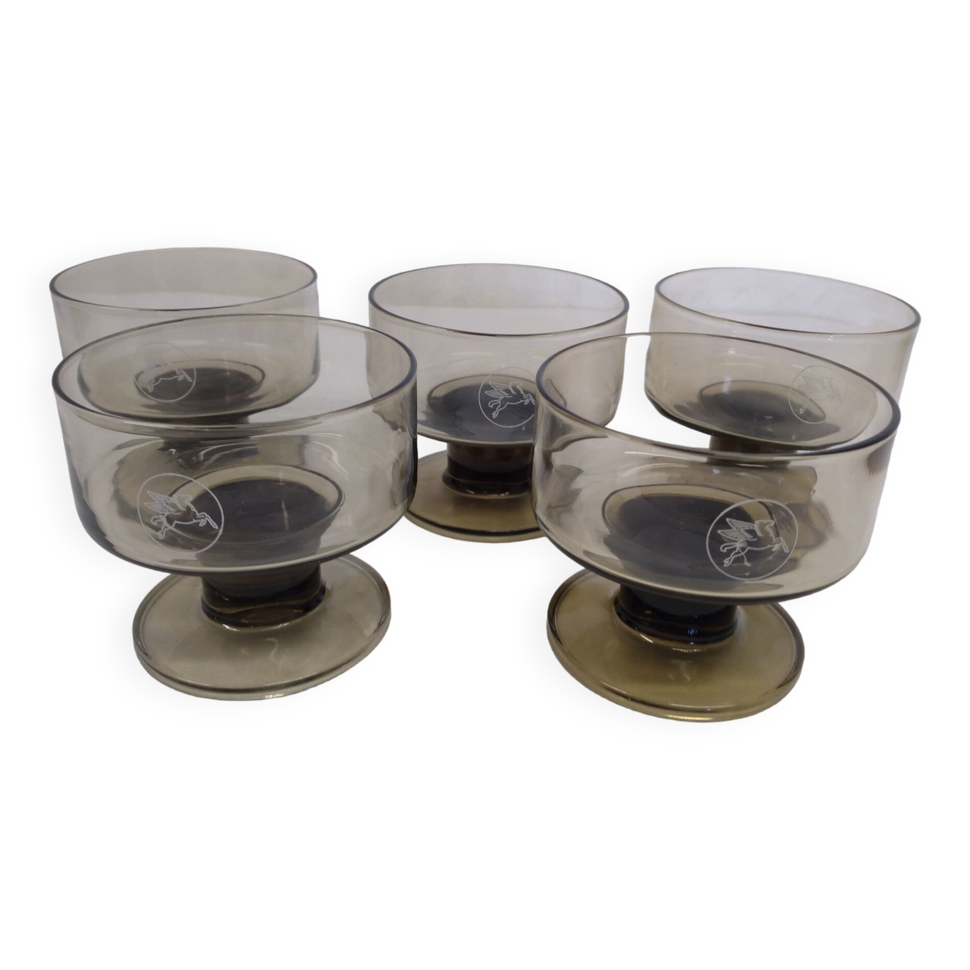 Mobil smoked glass cups