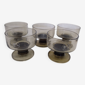 Mobil smoked glass cups