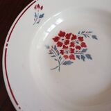 Assiettes creuses en terre de fer Longwy, Digoin Sarreguemines, Moulin des Loups Hamage & Lunéville