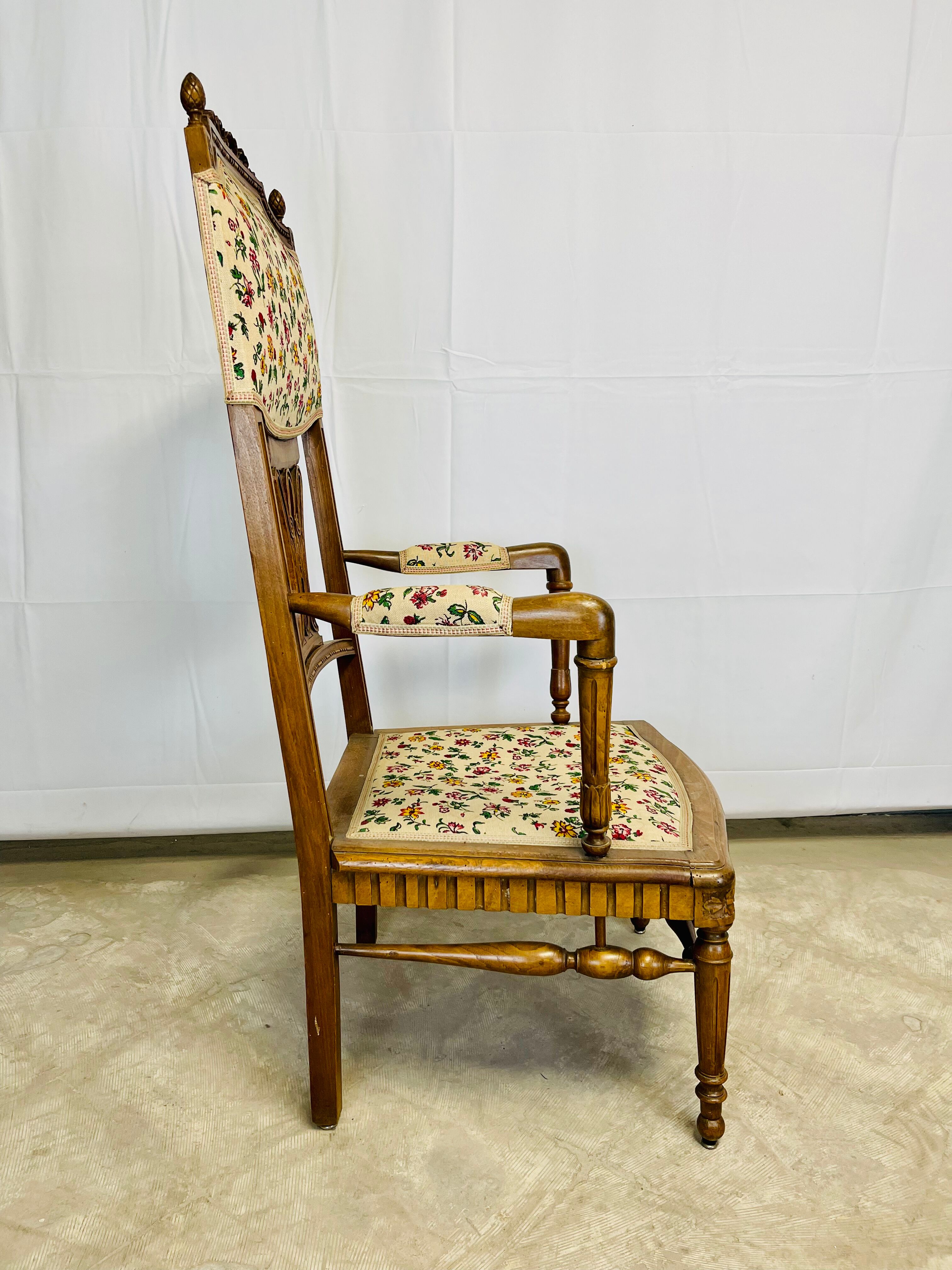 Armchair of embroiderers
