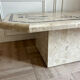 Table basse années 70-80 marqueterie de marbre tessellé -décor florale