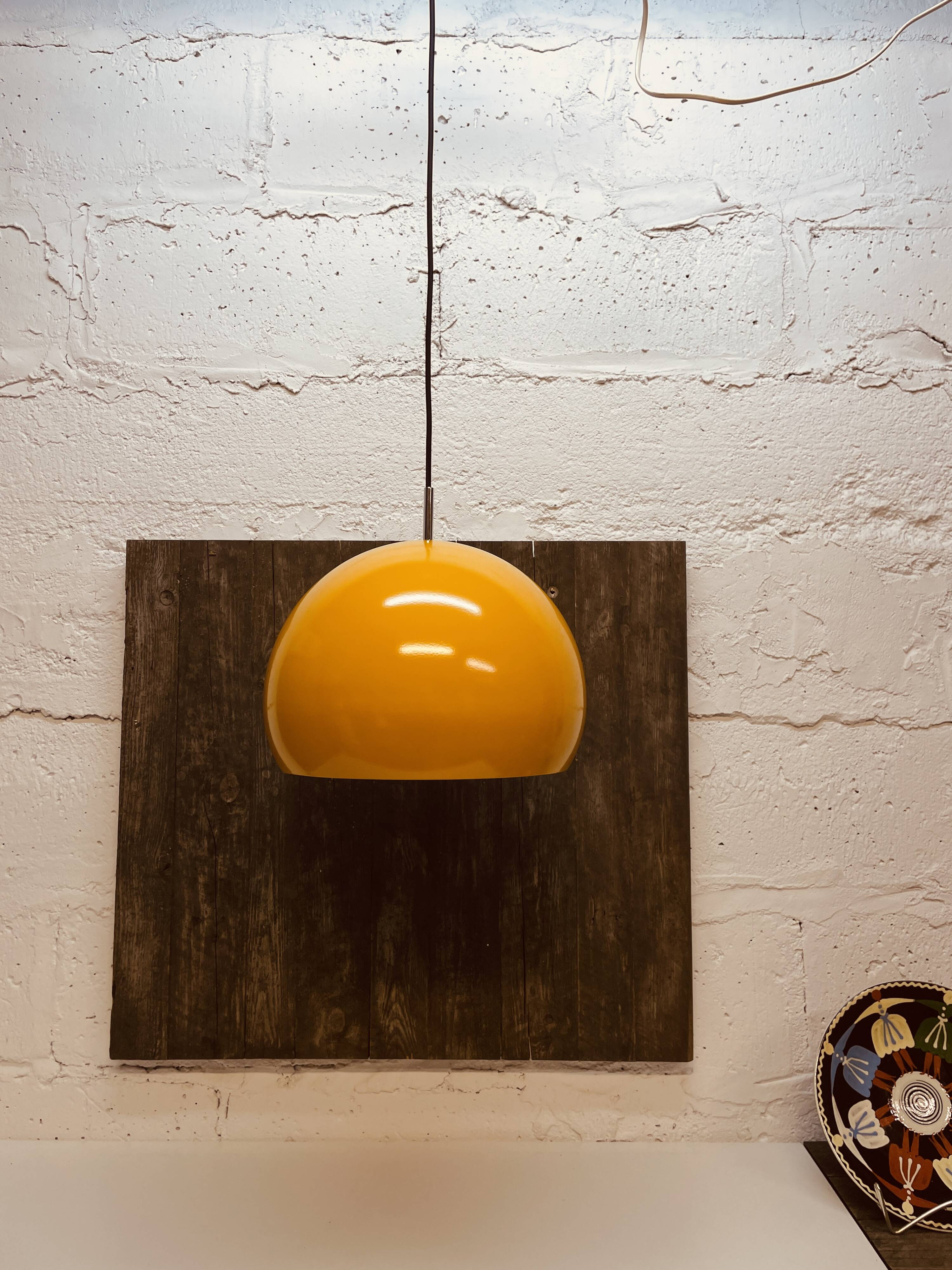 Large yellow hanging lamp, space age style, 1980s