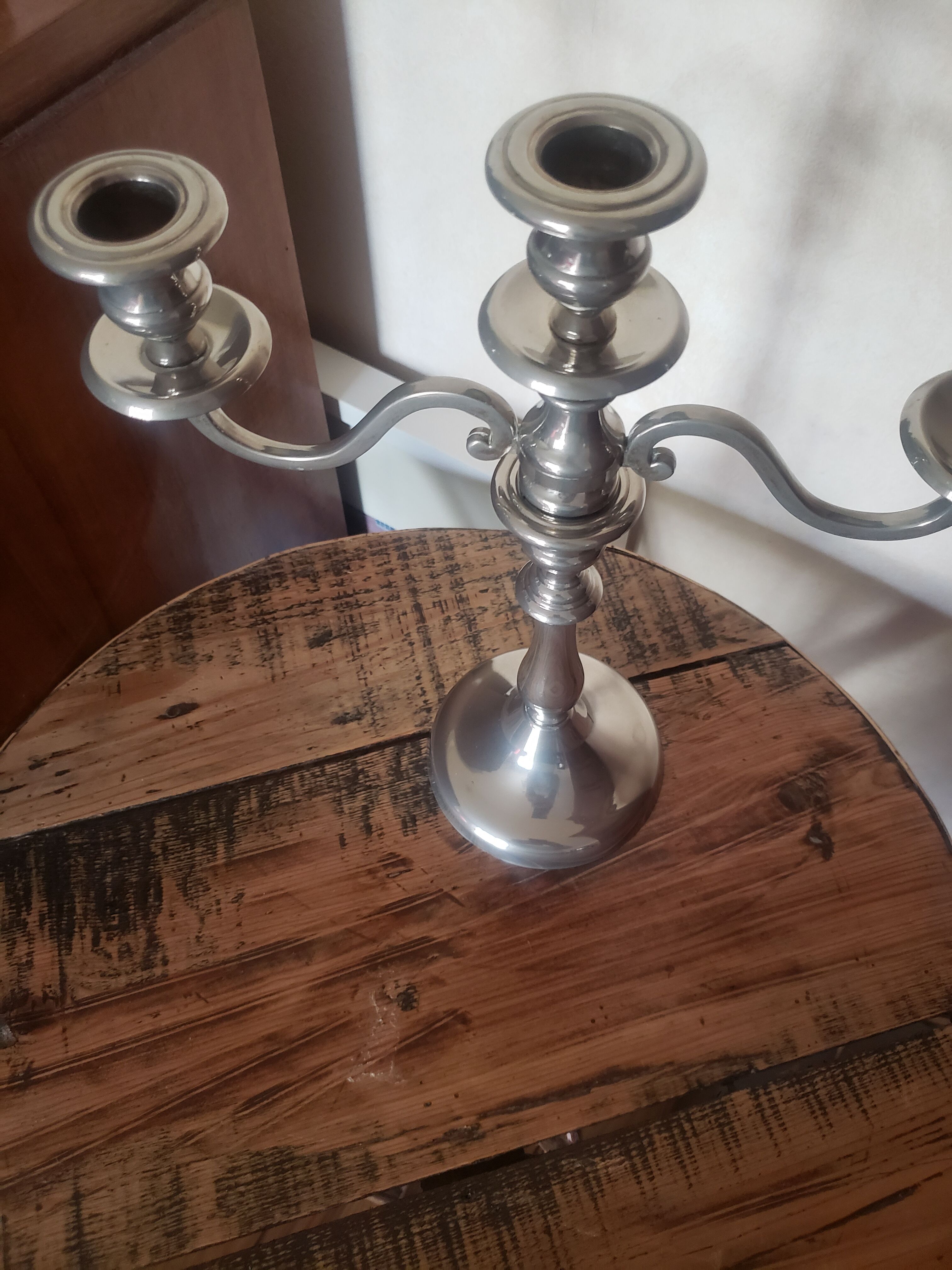 Silver 3-spoke candle holder