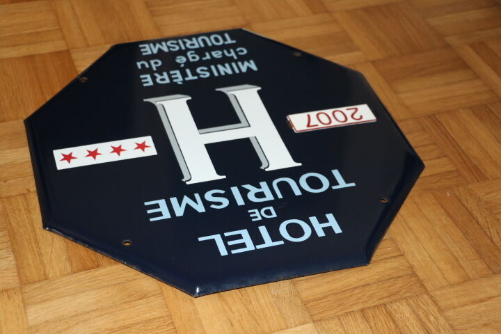 Enamelled plaque "tourist hotel" 4 stars