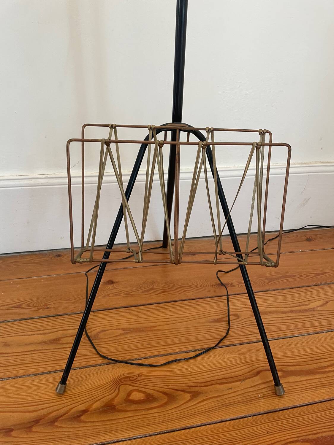 Paire de lampadaires tripodes années 50