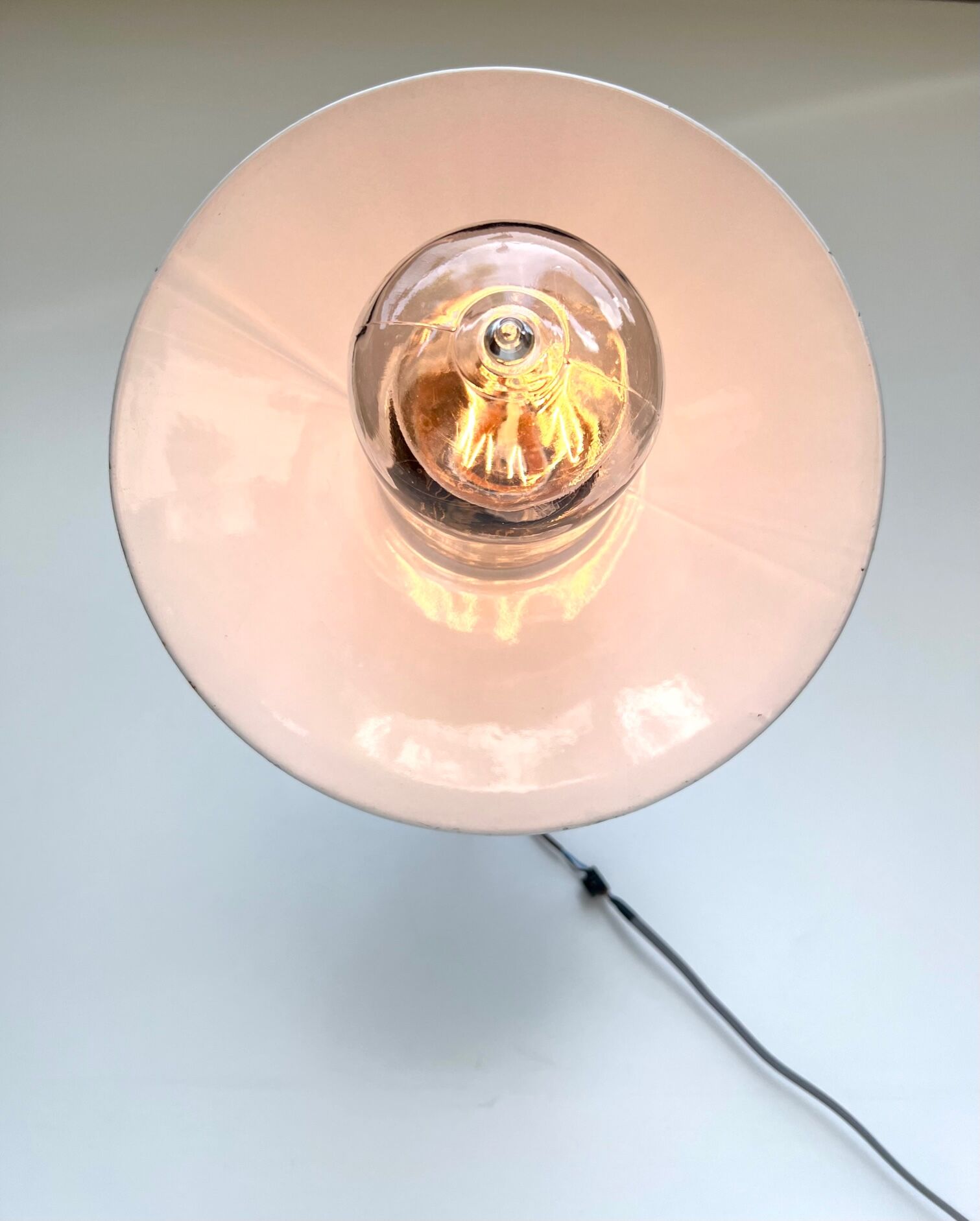 Wall lamp COL de Cygne in cast steel, fully restored 1920 1930