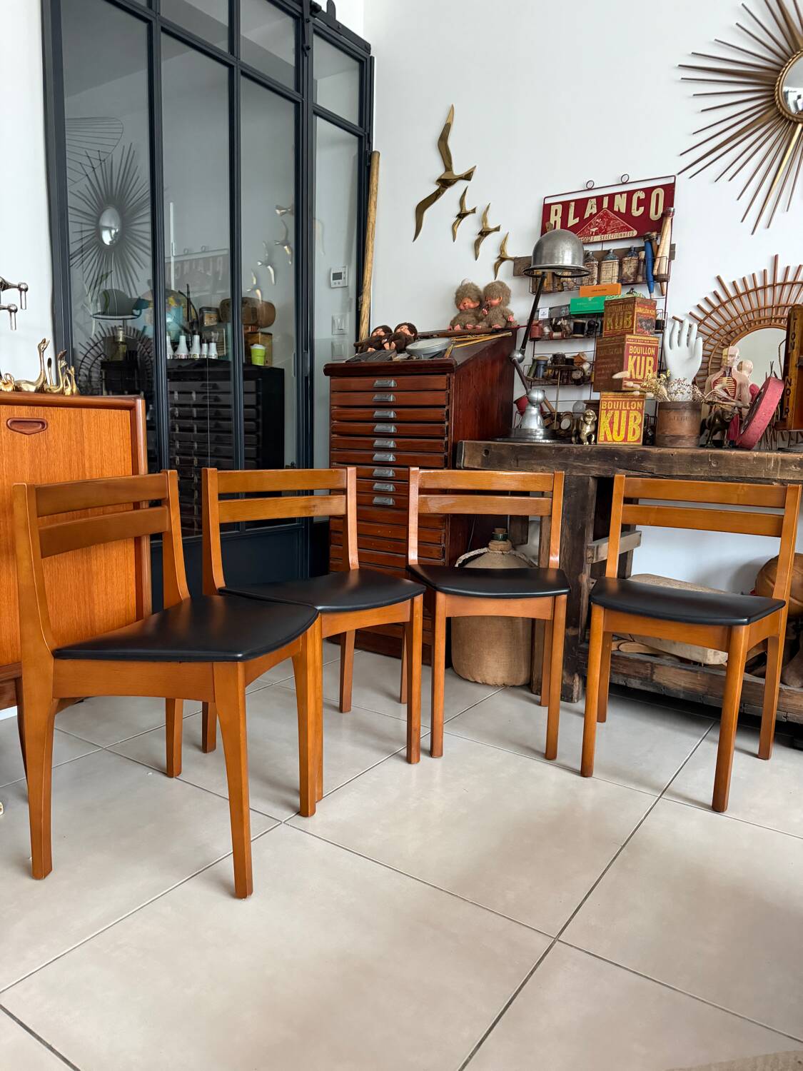 Ensemble de 4 chaises style scandinave vintage