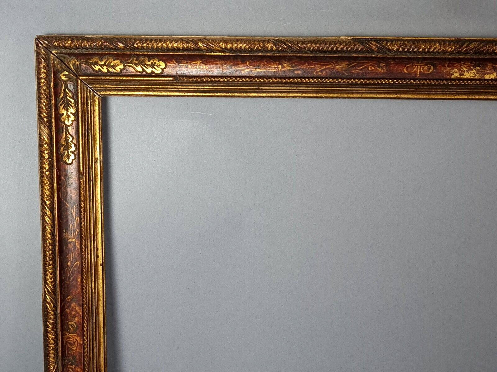 Old Italian frame gilded polychrome wood 47x39 cm, foliage 41x33 cm SB