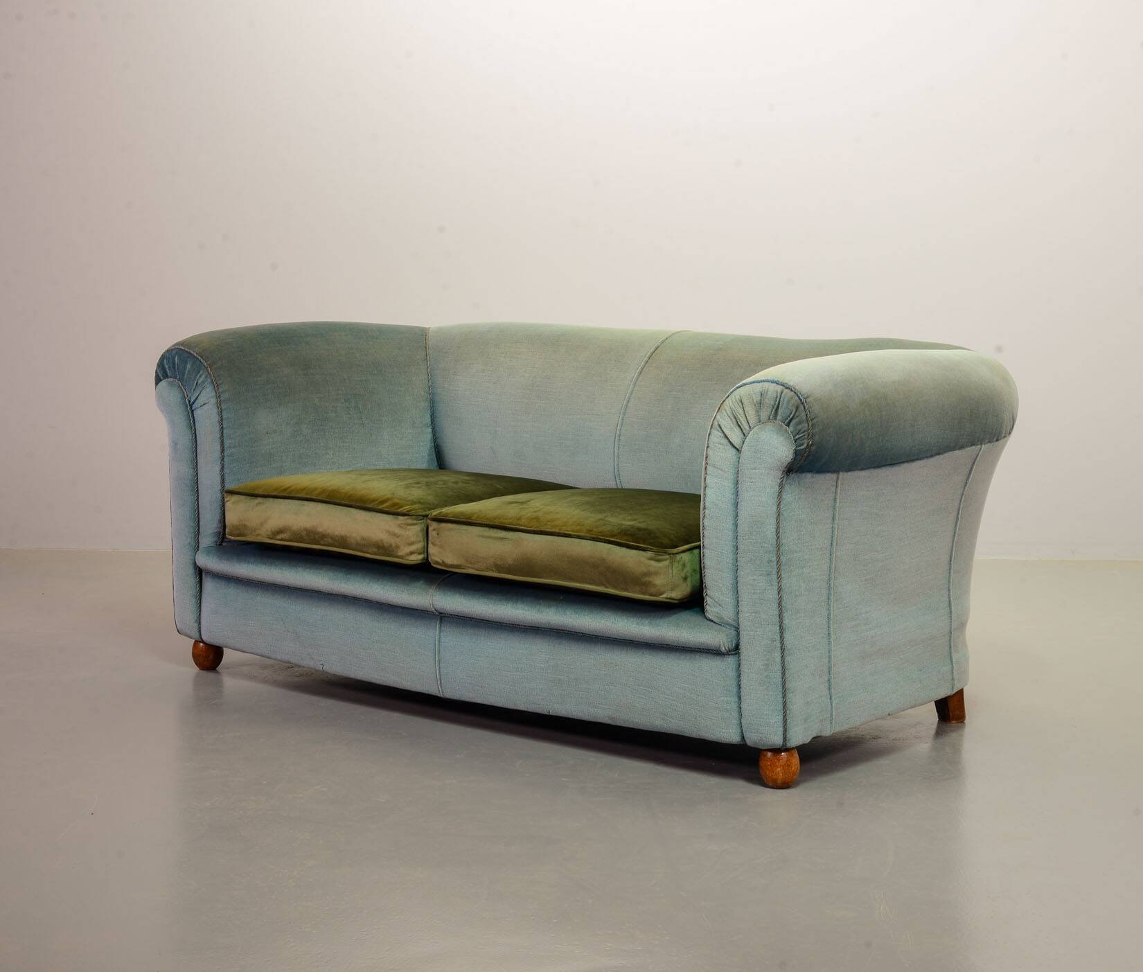 Chesterfield Duotone 2-Seat Sofa in Frosted Blue & Green Velvet 1950s