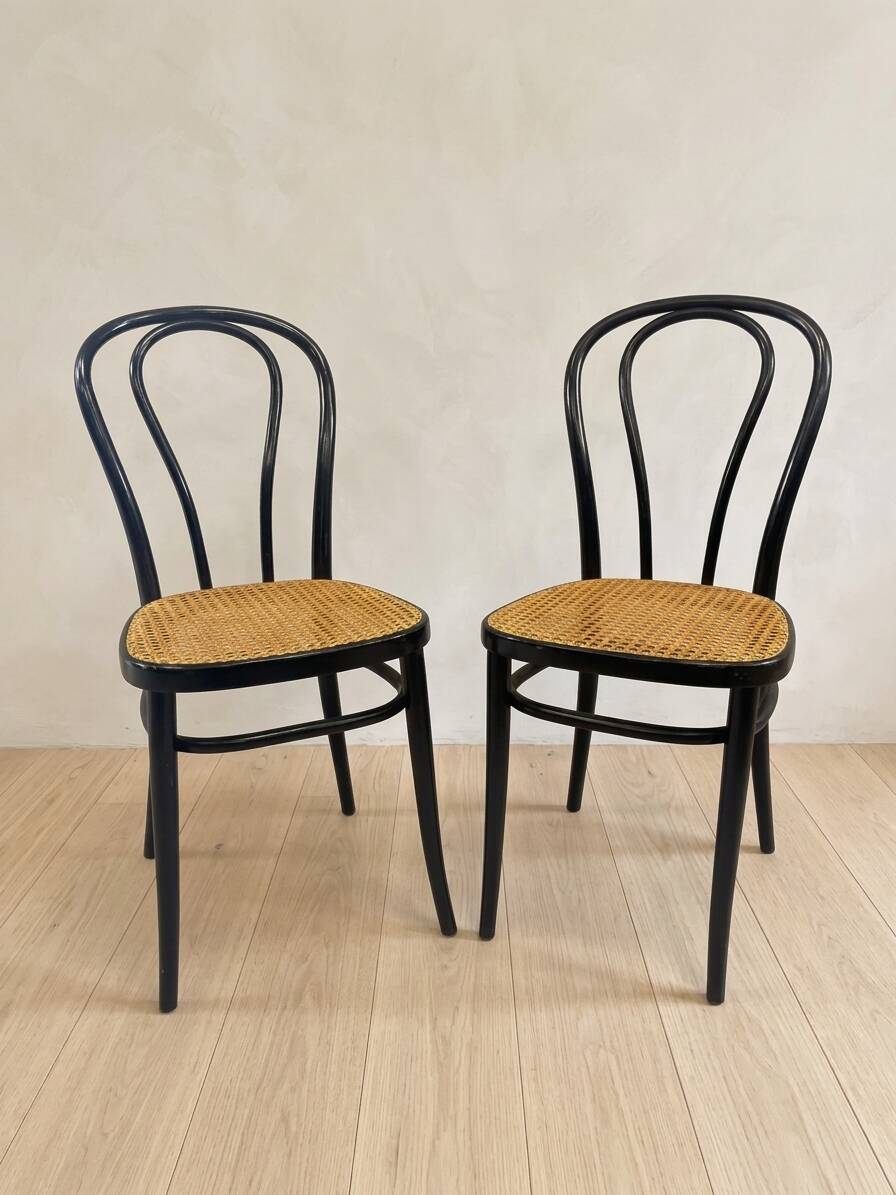 Pair of bentwood chairs, Vienna straw seat by Thonet for Herbatschek, 1960s Poland